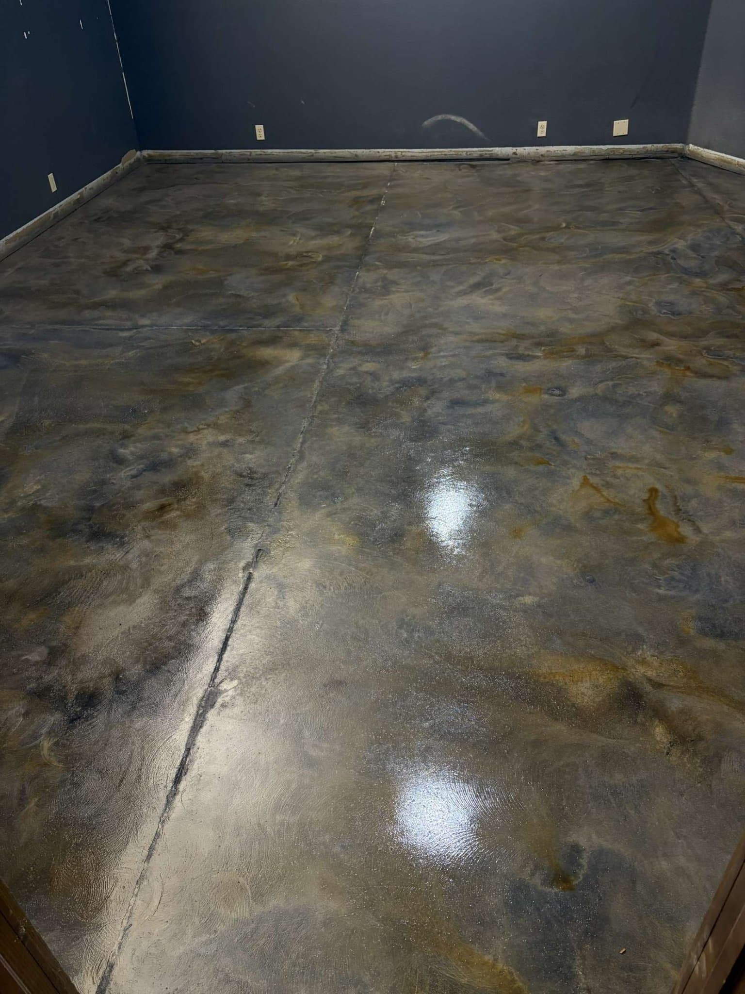 Interior decorative stain